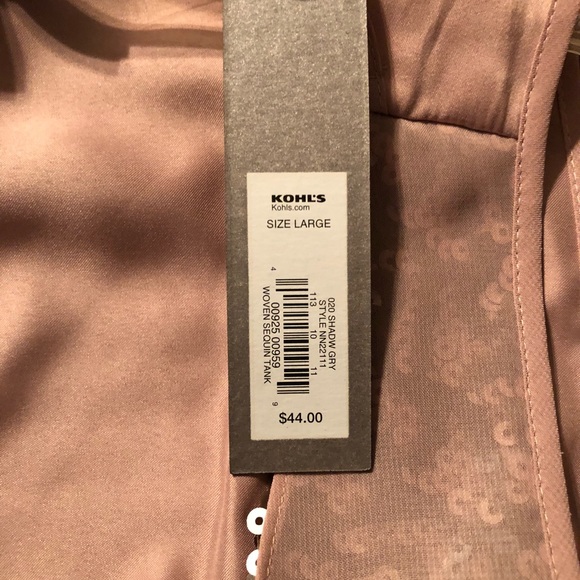 Top - Picture 3 of 3